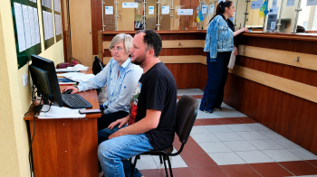 В Ужгороді податківці роз’яснюють громадянам особливості оподаткування операцій з нерухомістю