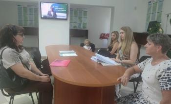 Виноградівські  податківці консультують щодо декларування доходів перед виїздом за кордон