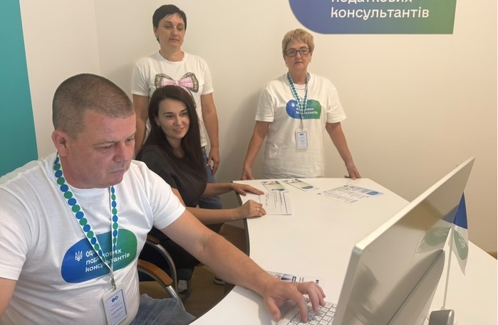 Берегівські податківці та служба зайнятості посилюють співпрацю у сфері підтримки підприємництва. Фото № 2/1