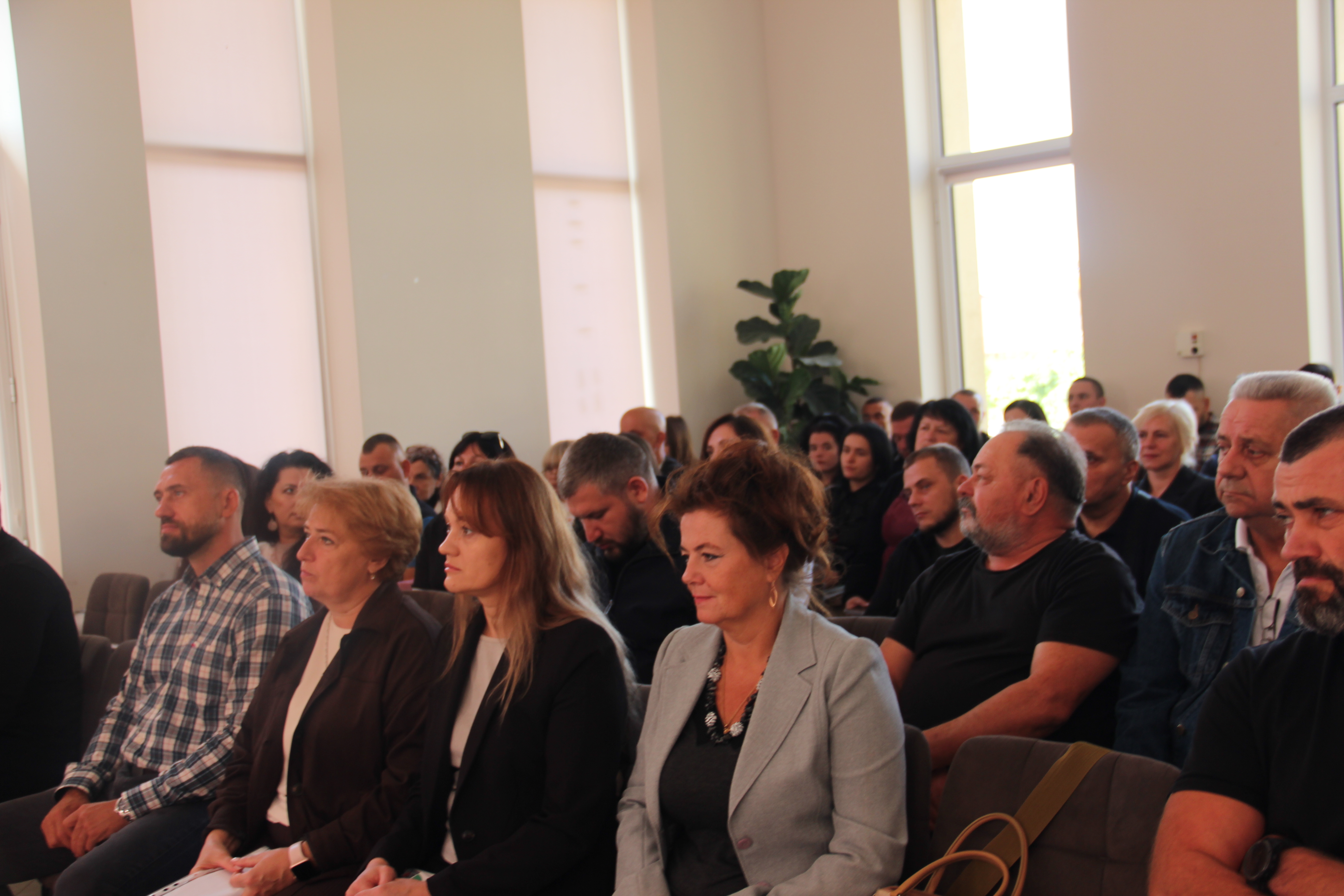 Податкова підтримка ветеранського підприємництва:  фахівці ГУ ДПС у Закарпатській області долучилися до семінару . Фото № 4/3