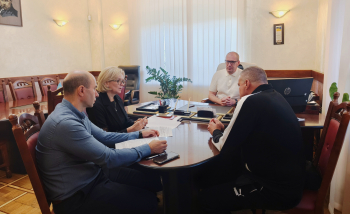 У ГУ ДПС у Закарпатській області обговорили з платником шляхи погашення податкового боргу