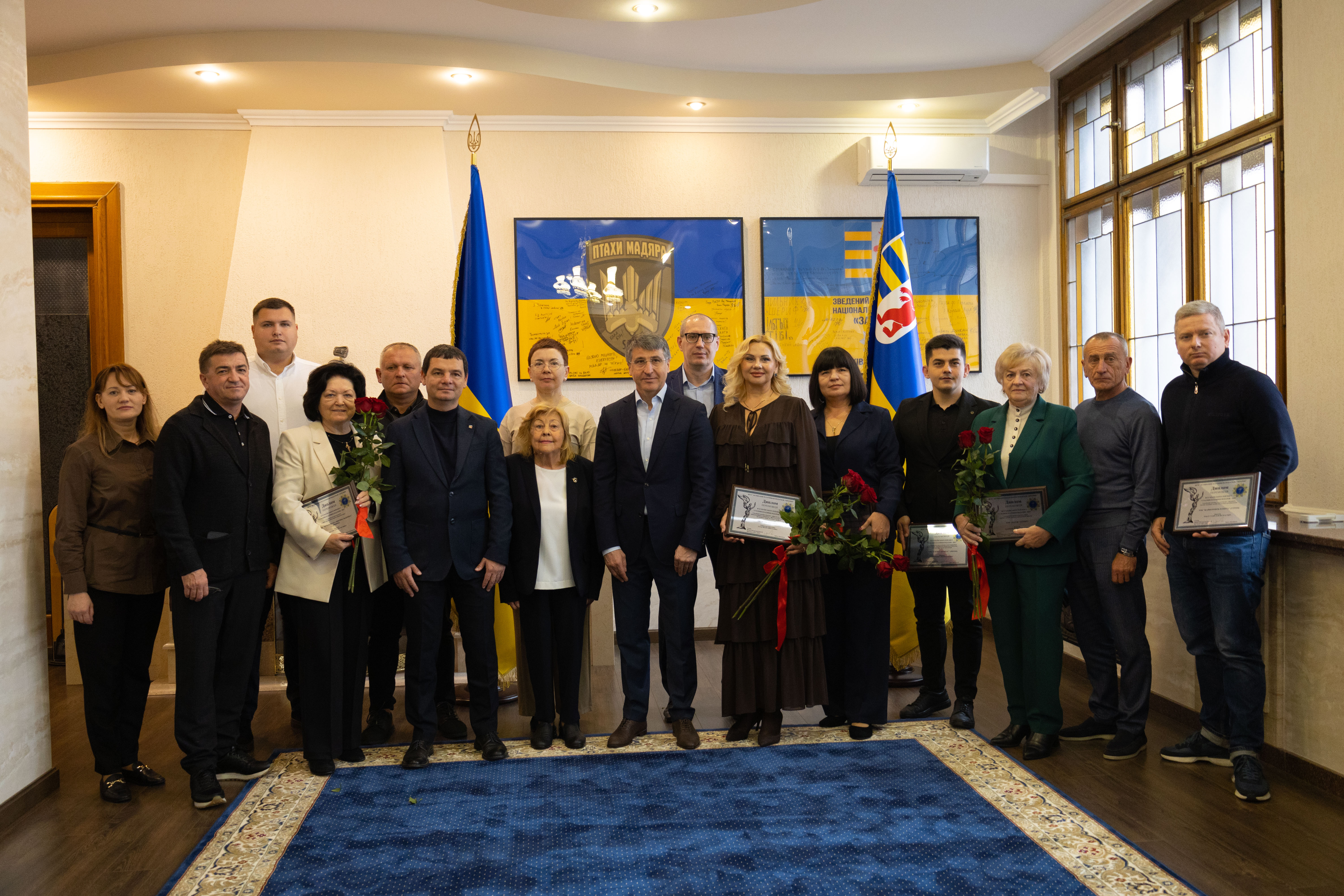 На Закарпатті відзначили переможців Всеукраїнського рейтингу «Сумлінні платники податків - 2025». Фото № 1/0
