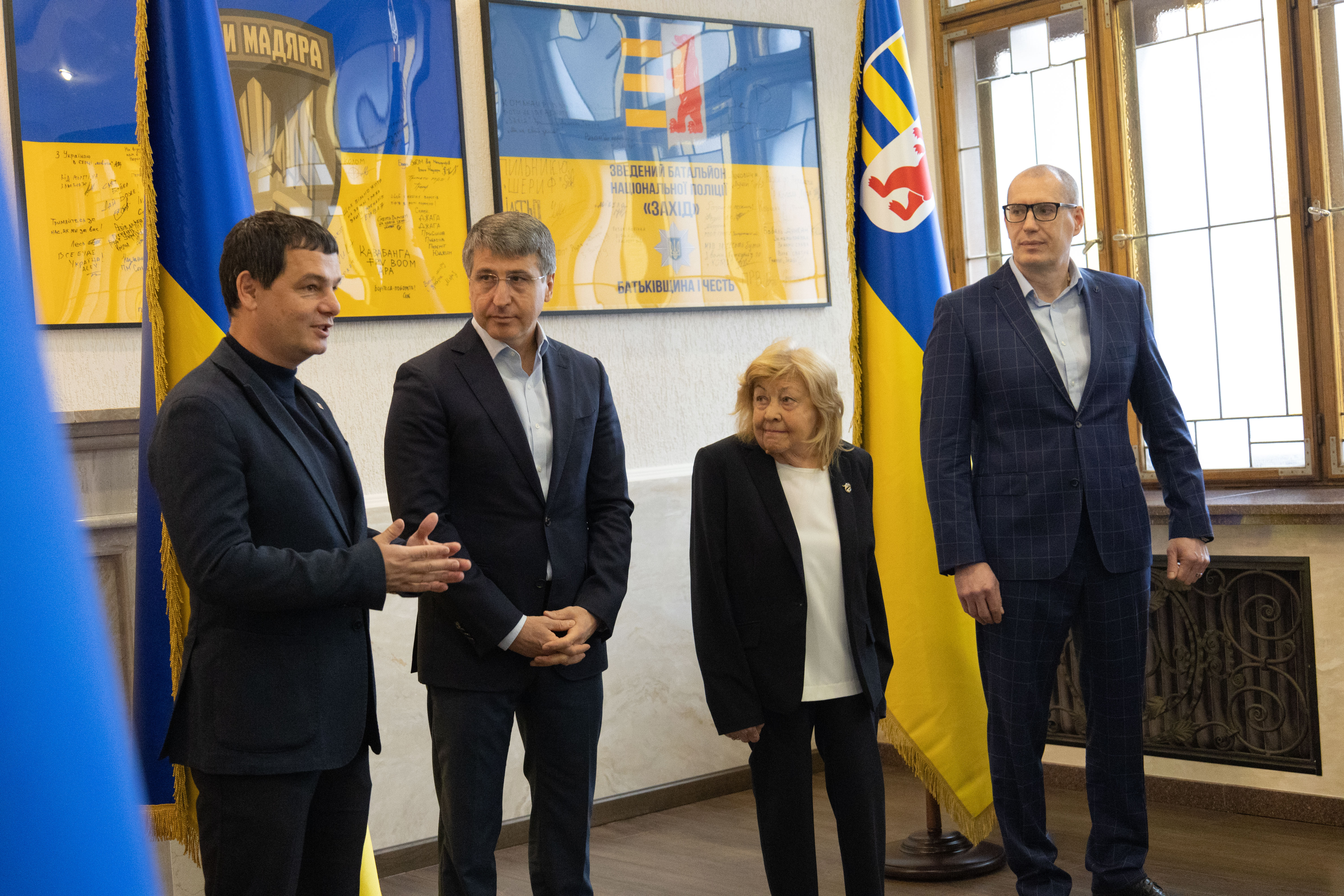 На Закарпатті відзначили переможців Всеукраїнського рейтингу «Сумлінні платники податків - 2025». Фото № 14/13